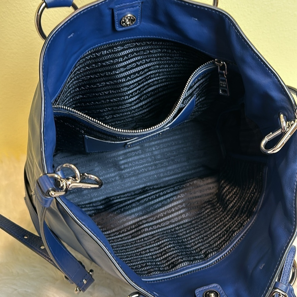 💯Authentic Prada Tote Leather Women's Bag🍀 - Picture 7 of 15
